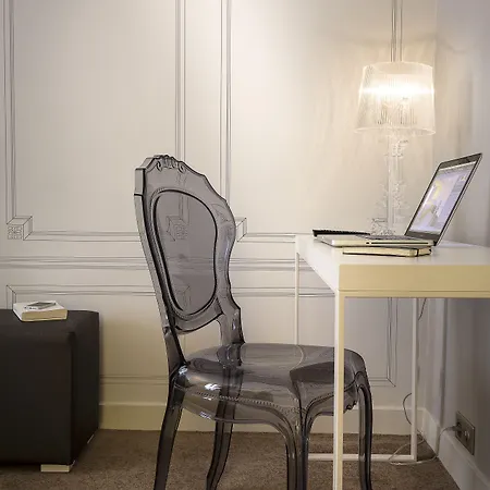 Hotel Vaugirard 3*