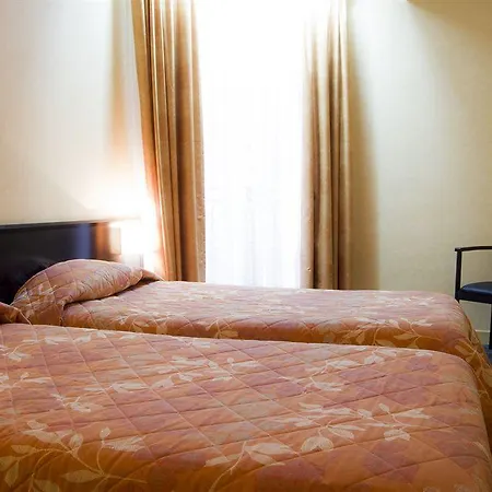 Vaugirard Otel 3*