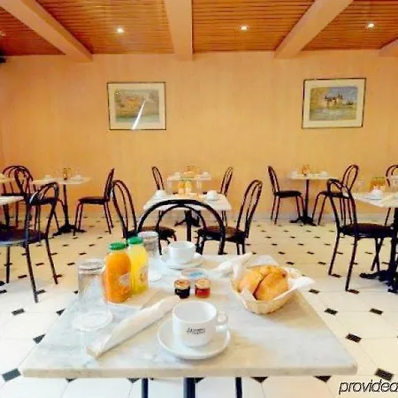 Vaugirard Otel 3*