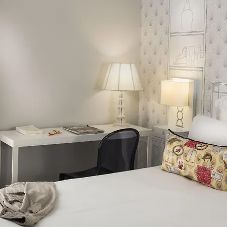 Hotel Vaugirard 3*