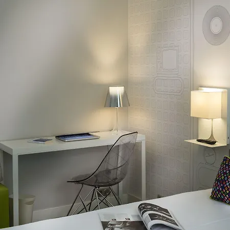 Hotell Vaugirard 3*