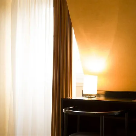 巴黎伏吉拉尔酒店 酒店 3*