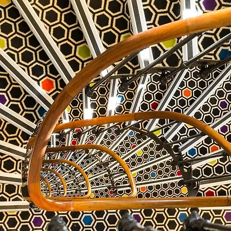 巴黎伏吉拉尔酒店