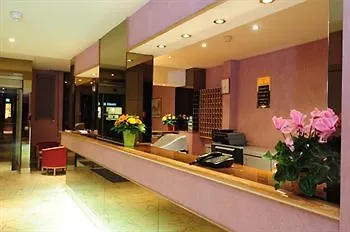 巴黎伏吉拉尔酒店 酒店